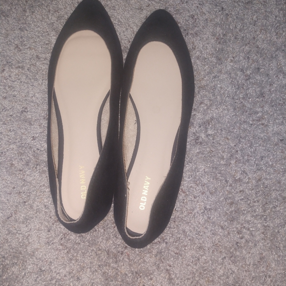 Size 10 flat black shoes